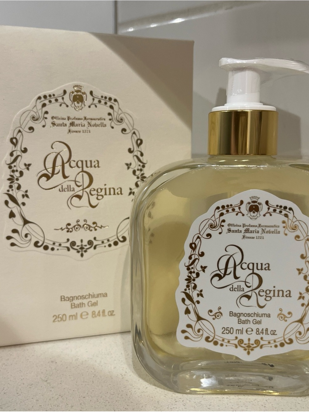 Acqua della Regina Bath Gel 8.4oz